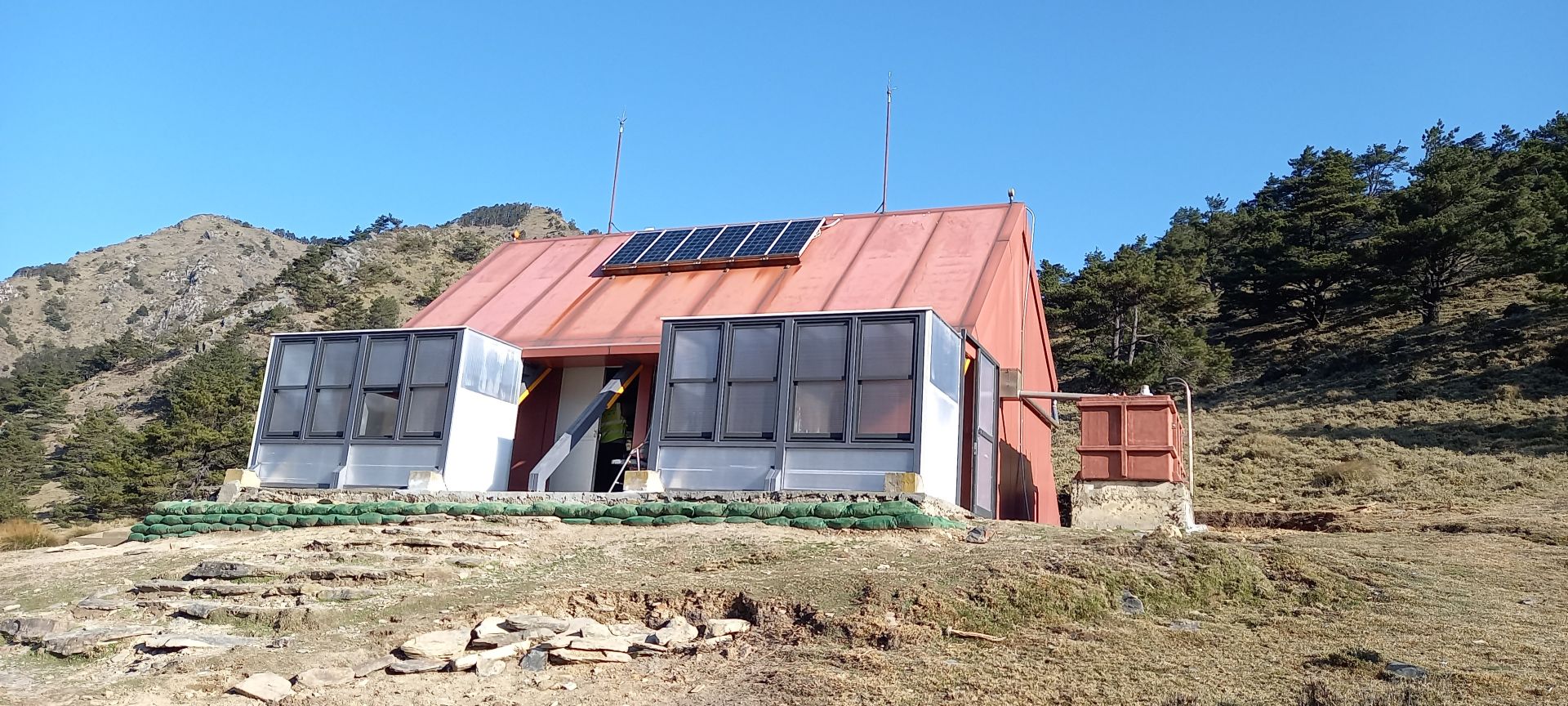 轆轆谷山屋-1