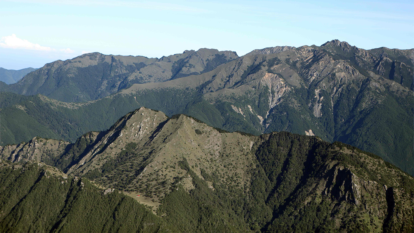 轆轆谷山屋與雲峰-金科國際多媒體有限公司攝