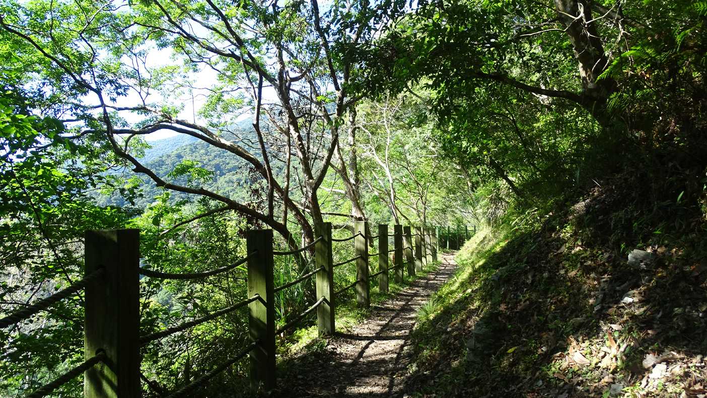 瓦拉米步道