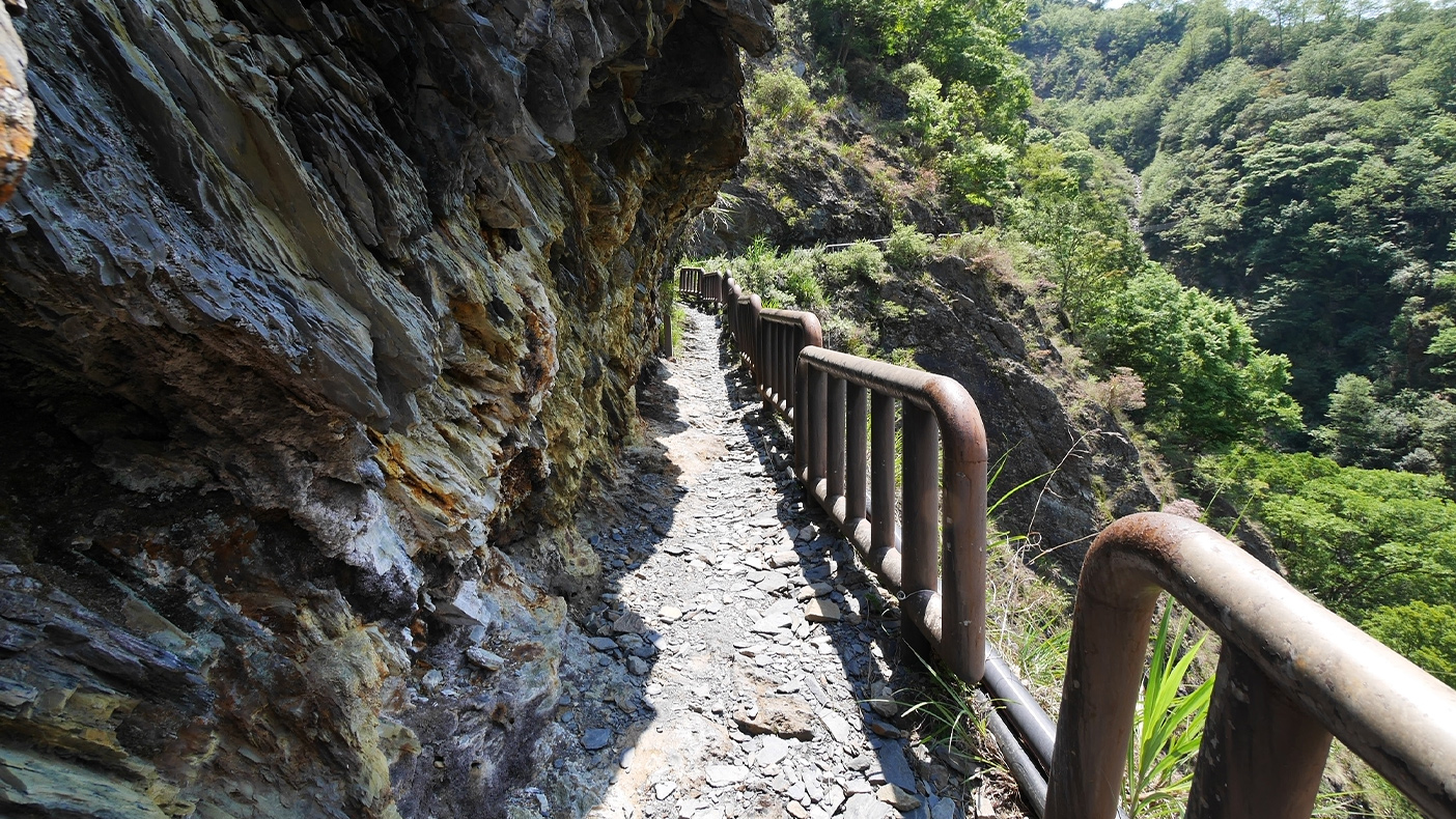 往雲龍瀑布步道