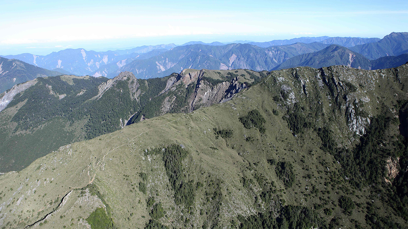 向陽山脈與溪頭山與關山嶺山-金科國際多媒體有限公司攝-1